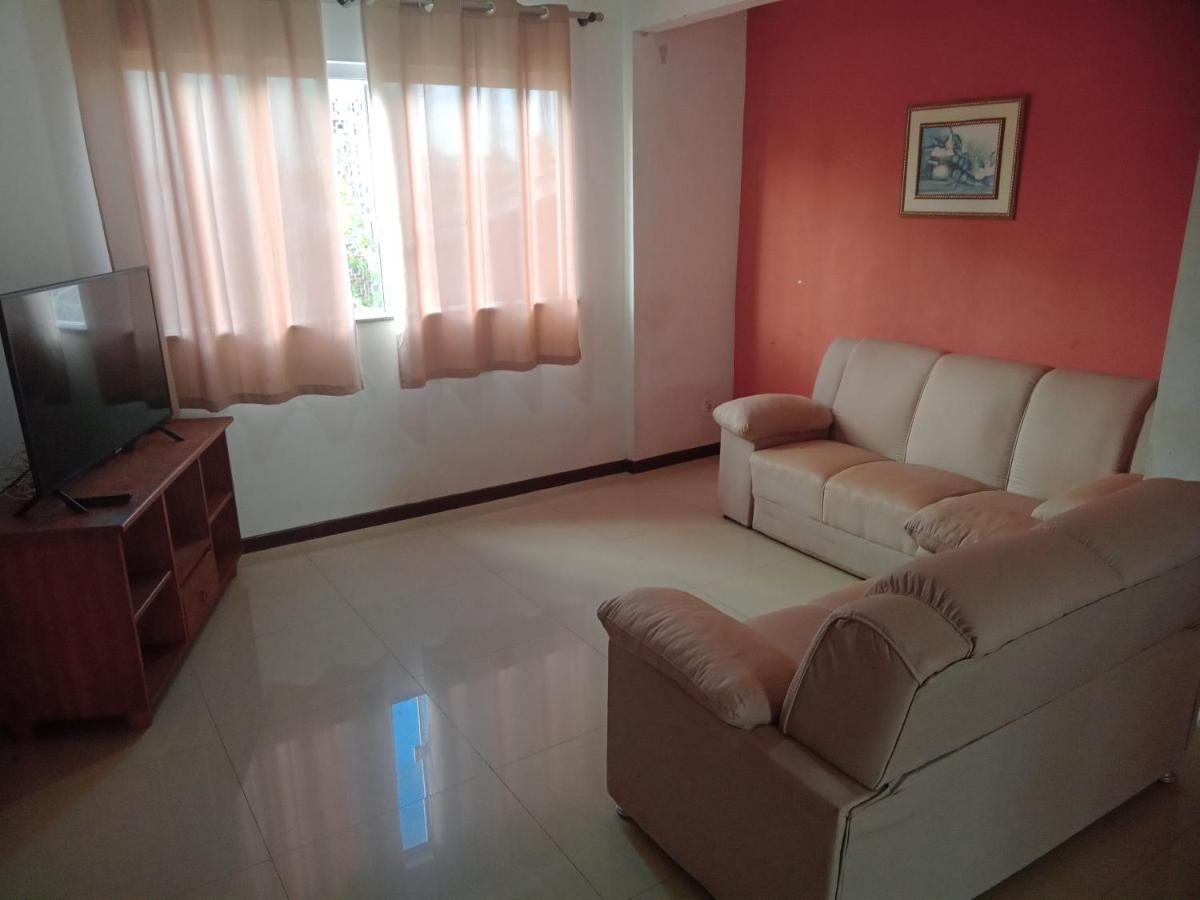 Apts E Suites Em Stella Maris Salvador Exteriör bild